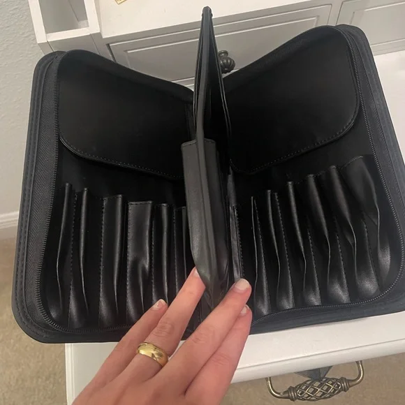 Professional Brush Case - Picture 5 of 5